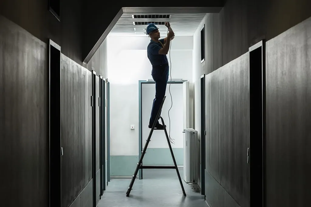 Onderhoud aluminium plafond